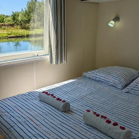 Cottage Flottant Jacuzzi Prive En Option Gamme Superieure Saint-Jean-de-Losne Exterior photo
